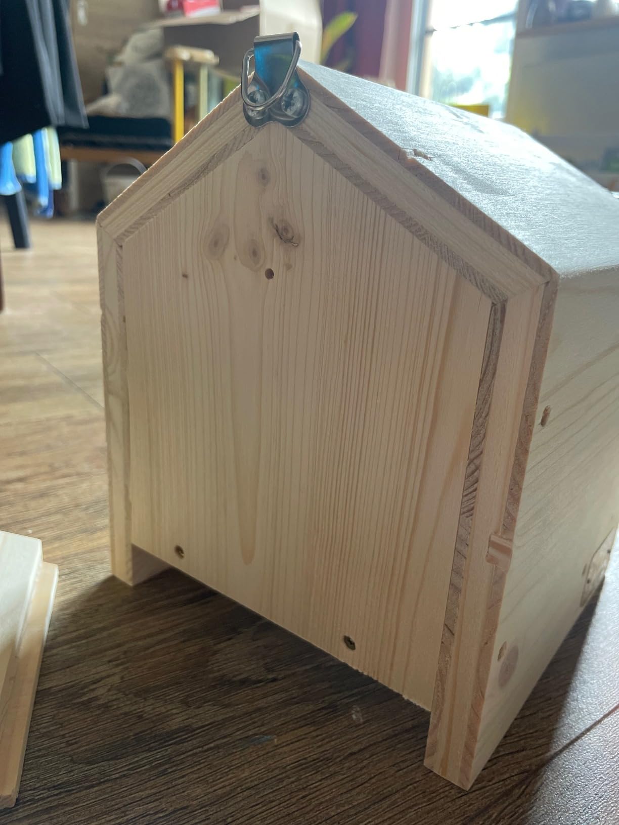 Farbe blättert ab
